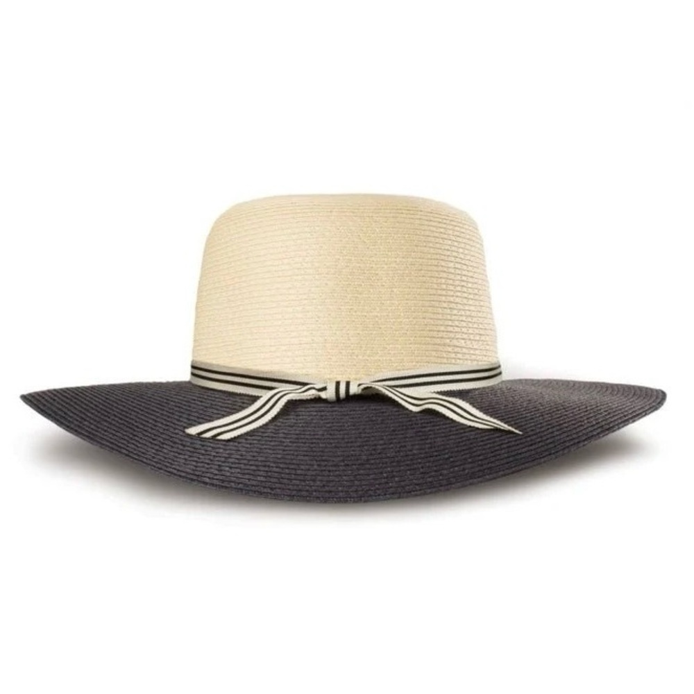 Tilley Endurables Toyo sun hat. 💙
